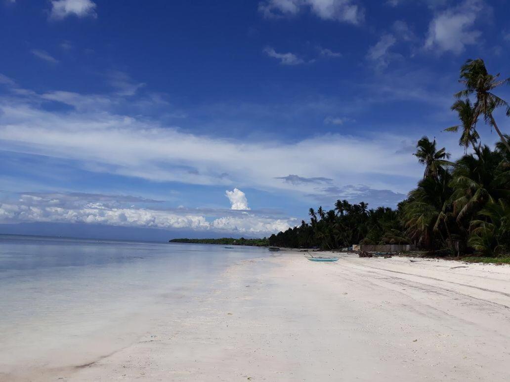 Charisma Beach Resort Siquijor Exteriör bild